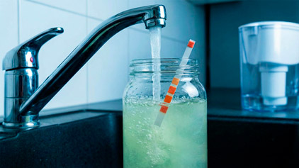 Вода пахнет хлором: причины и как подобрать фильтр